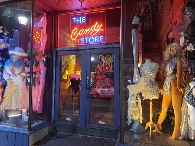 20231008 211828 - Strange Looking Store