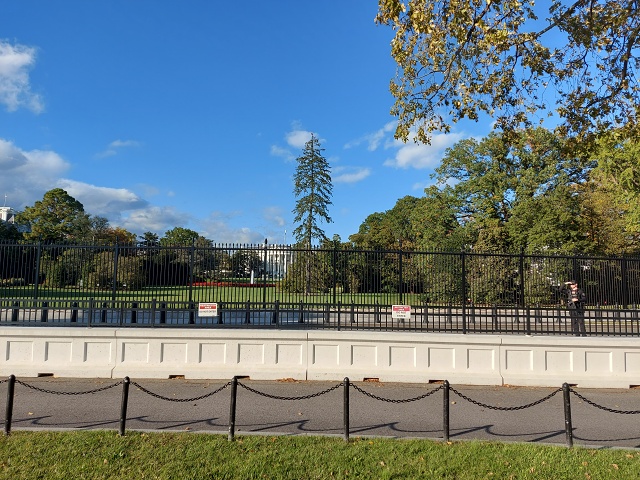 20231021 163506 - White House