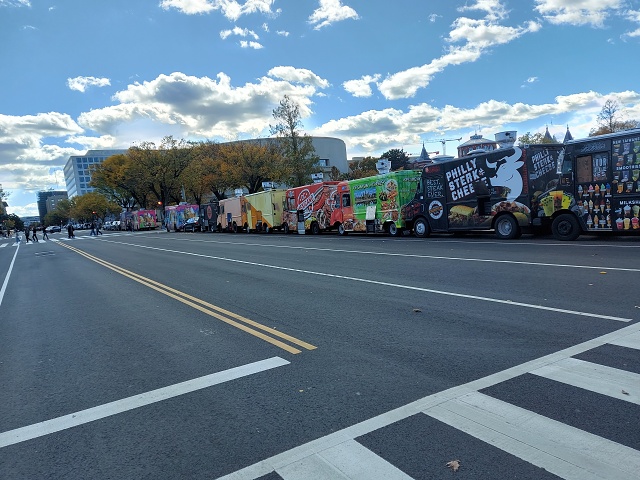 20231022 135715 - So Many Food Trucks In The National Mall