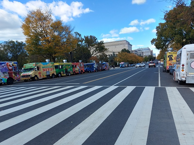 20231022 135719 - So Many Food Trucks In The National Mall